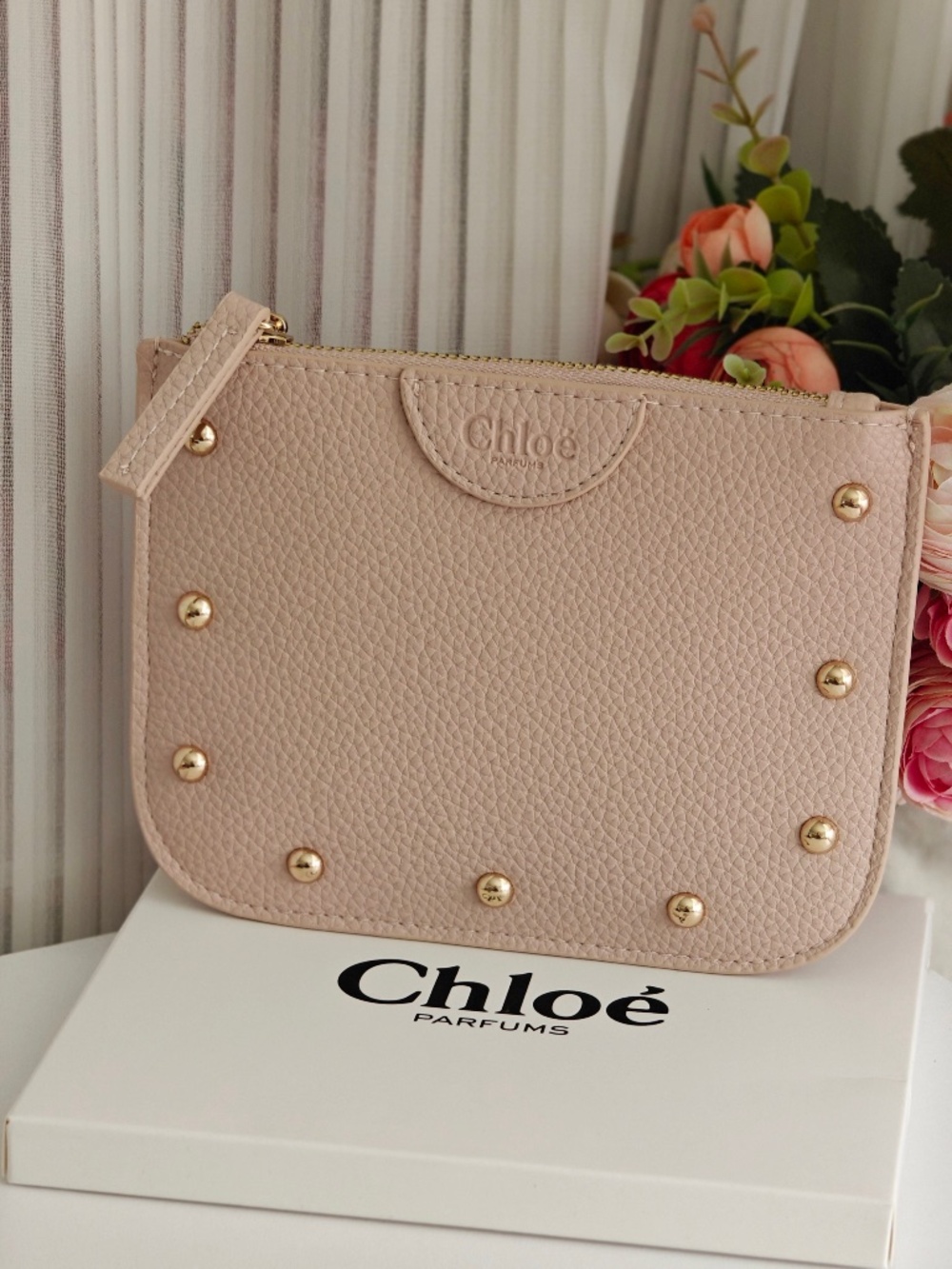 New Chloe Parfum Soft Pink With Gold Trimmings Hardware Pouch Cosmetics Bag